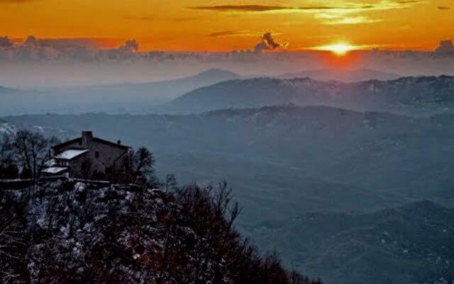 Nido Del Nibbio Bed & Breakfast Subiaco Exterior photo